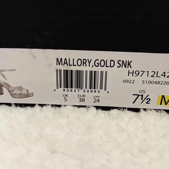 Neutralizer Gold Platform Heels – Size 7.5 - Picture 6 of 6